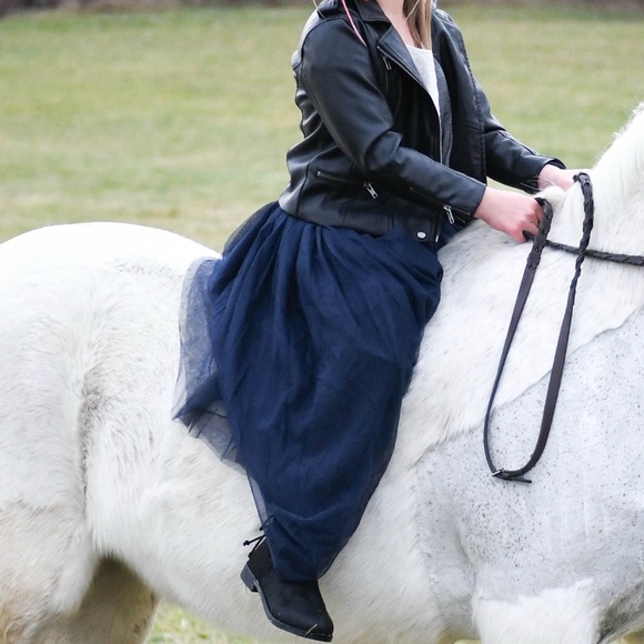Navy Blue Tulle Skirt - Picture 5 of 5